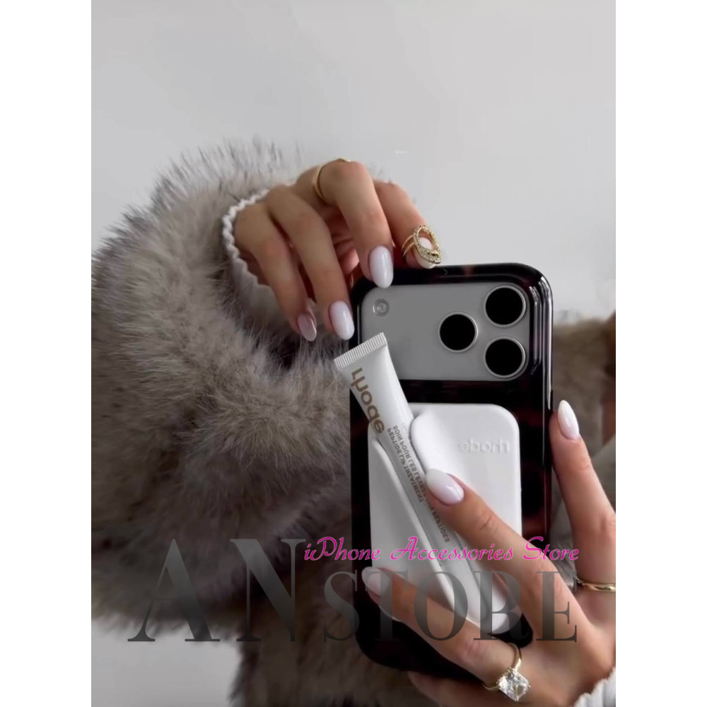 Rhode Snap-On Lip Case — білий магнітний тримач для блиску для губ